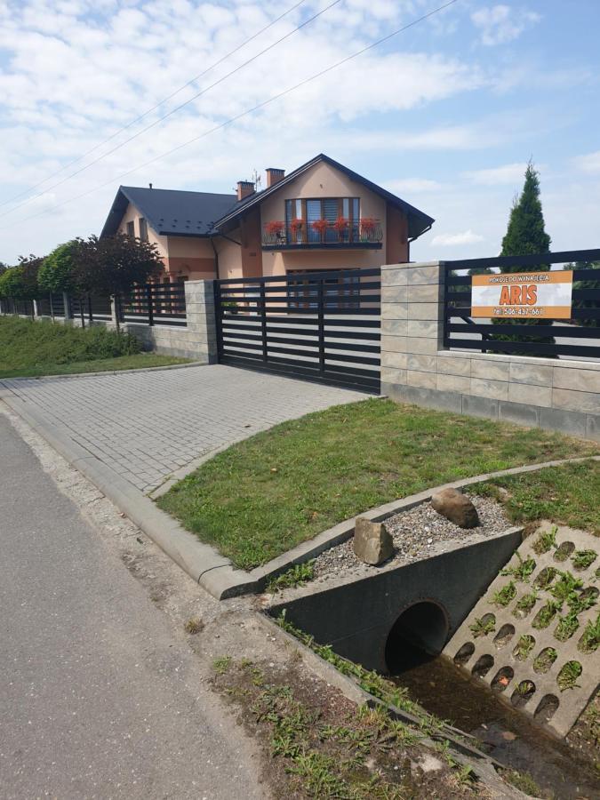 Aris Pokoje Goscinne Wojnicz Bagian luar foto